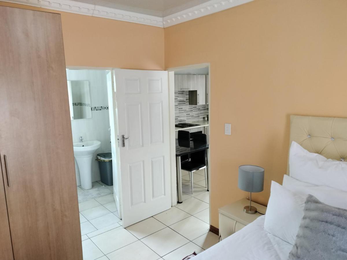 פרטוריה Sunrise Guesthouse מראה חיצוני תמונה